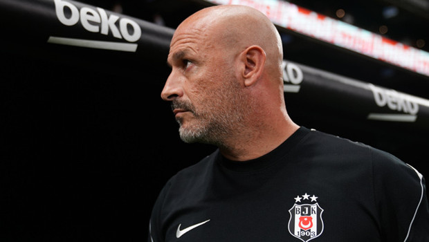 Vincenzo Italiano: 'Derbi çok önemli, puan ya da puanlar istiyoruz' haber görseli