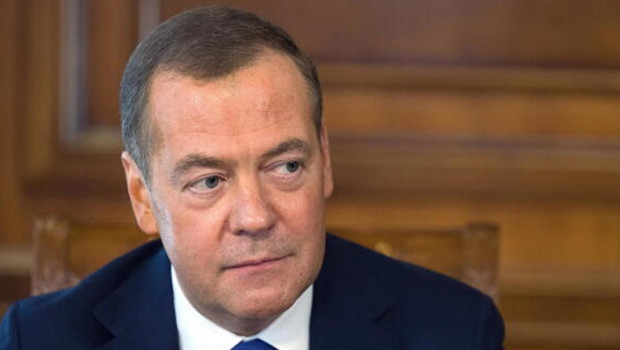 Rus yetkili Medvedev'den Avrupa'ya zehir zemberek sözler haber görseli
