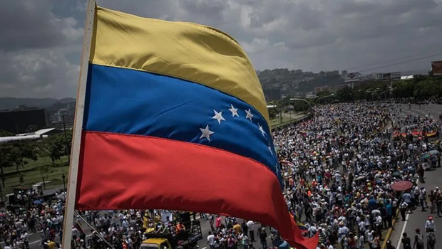 Venezuela'nın geçici başkanından seçim açıklaması haber görseli