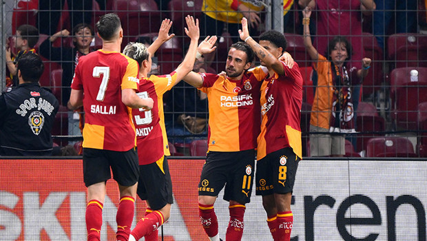 Galatasaray, Süper Lig'de Başakşehir'e konuk olacak haber görseli