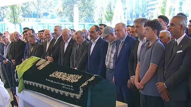 Cumhurbaşkanı Erdoğan, AK Partili vekilin kızının cenazesine katıldı