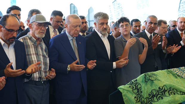 Cumhurbaşkanı Erdoğan, AK Partili vekilin kızının cenazesine katıldı