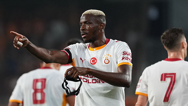 Galatasaray'da Osimhen telaşı: Kusursuz seriyi Başakşehir'de sürdürdü, sakatlanıp çıktı! haber görseli