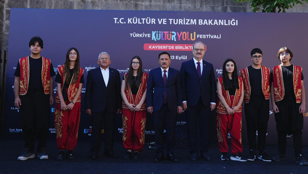 Festivale ikinci kez ev sahipliği yapan Kayseri’de tarihten sanata, müzikten lezzete 9 günlük şölen haber görseli