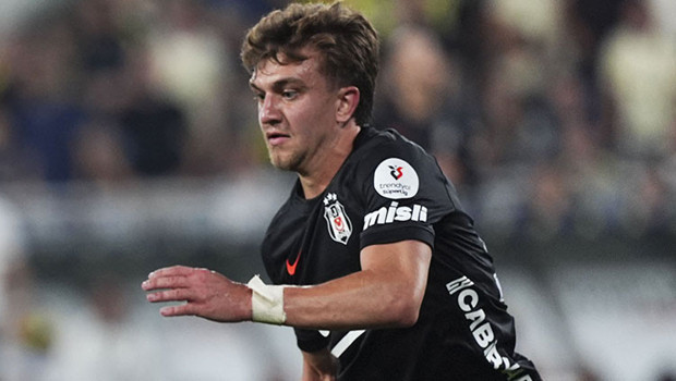 Beşiktaş'ta sakatlık şoku: Derbiye devam edemedi! haber görseli