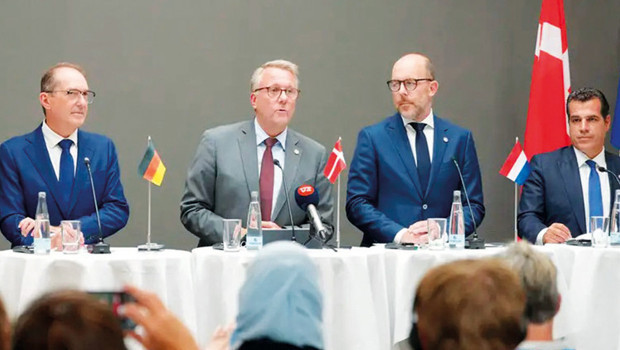 Avrupa’nın hedefi 2027: Göçmenleri gönderme çalışması hızlandı haber görseli