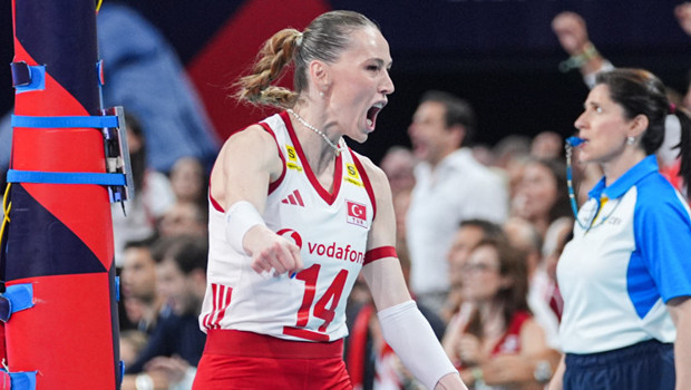 Eda Erdem'den şampiyonluk sözleri: 'Bu kupa, bu gurur hepimizin!' haber görseli