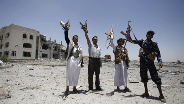 Yemen ordusu kritik mevzilerde kontrolü sağladı: Husilerin ilerleyişi durdu haber görseli