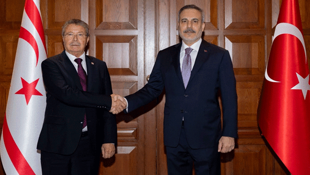Dışişleri Bakanı Hakan Fidan, KKTC Başbakanı Üstel ve Irak Temsilciler Meclisi Başkanı Al-Halbusi’yi kabul etti haber görseli