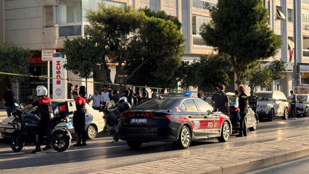 İzmir'de bankada rehine krizi! Gözaltına alındı haber görseli