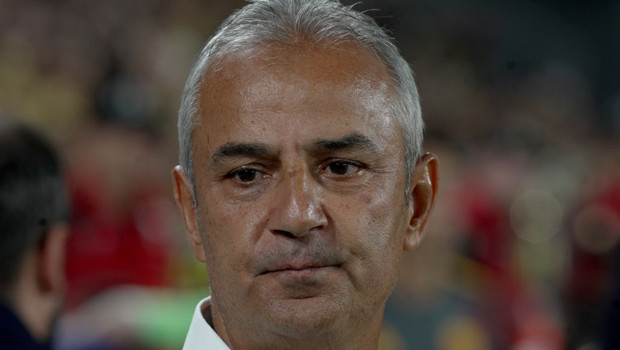 Fenerbahçe Teknik Direktörü İsmail Kartal istifa etti! haber görseli