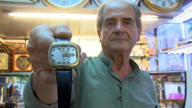 52 yıl sonra yeniden çalıştırdı, 1.500 dolardan vitrine koydu haber görseli