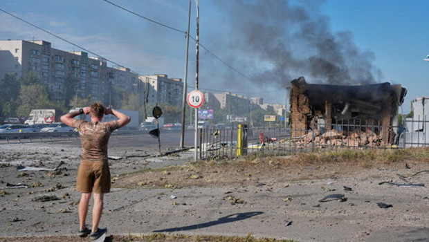 Rusya'dan Ukrayna'ya bir haftada 1700 bomba haber görseli