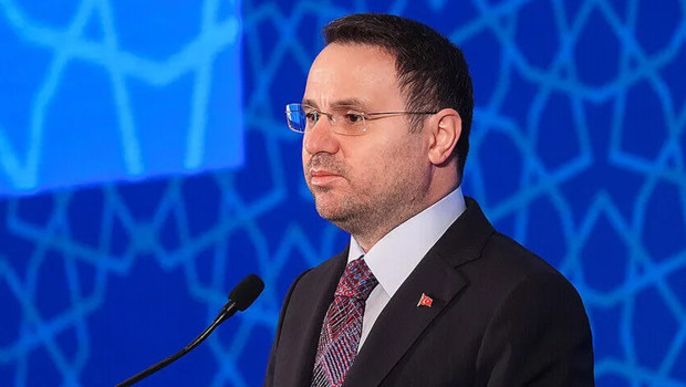 Bakan Akın Gürlek’ten DEİK buluşması: Ekonomimizi zehirleyen suç örgütleriyle mücadele ediyoruz