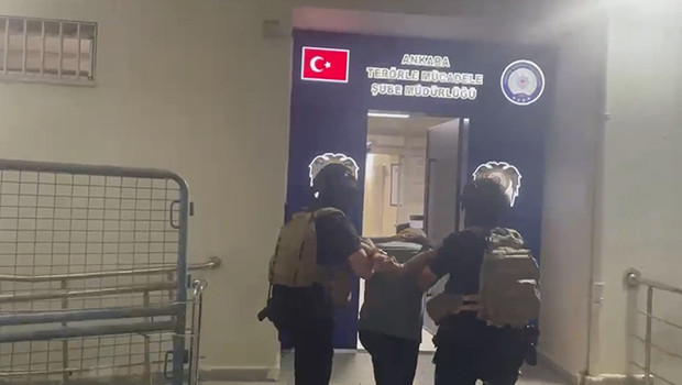 FETÖ'nün evlilik ağına 60 gözaltı