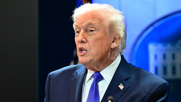 Trump, FED'den faiz oranlarının düşürülmesini istedi