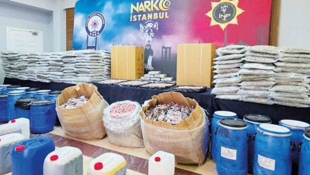 Zehir tacirlerine büyük darbe