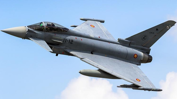 İtalya'nın Eurofighter'ı Suudi Arabistan'da vuruldu haber görseli