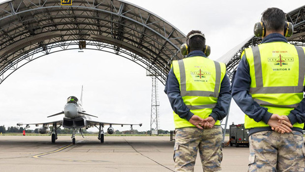 MSB’den ‘Eurofighter’ açıklaması: İngiltere’deki uçak bakım tesisleri incelendi