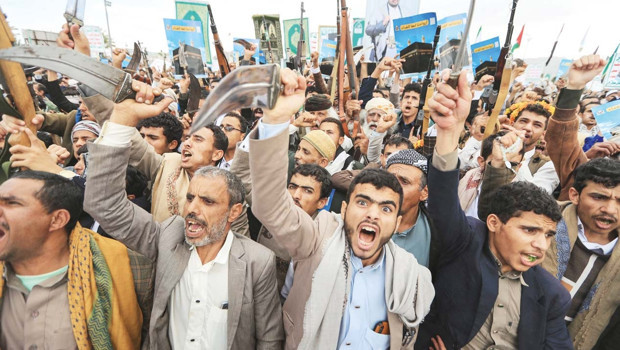 Yemen’de gerilim düşmüyor haber görseli