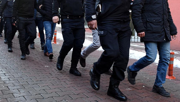 Usulsüz vatandaşlık soruşturmasında ikinci dalga operasyon: 72 gözaltı