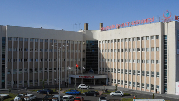 Kadın doğum doktoru hakkındaki iddia üzerine operasyon: 3 kişi tutuklandı