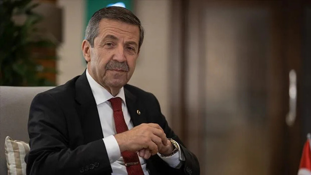 KKTC Dışişleri Bakanı'ndan Cumhurbaşkanı Erdoğan'a teşekkür: Tarihi çağrısın yinelemesinden dolayı şükranlarımı sunuyorum haber görseli