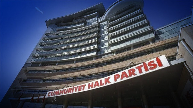 Mansur Yavaş'ın ardından CHP'den peş peşe istifalar geldi haber görseli