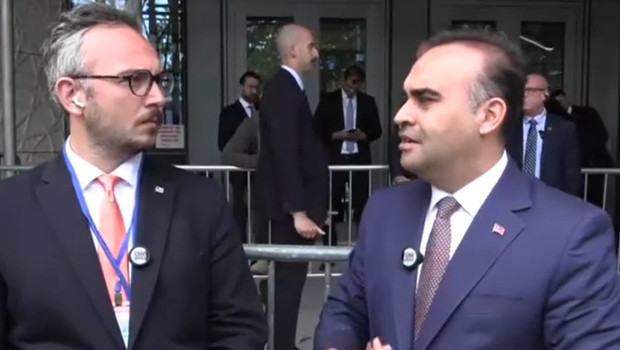 Sanayi ve Teknoloji Bakanı Kacır CNN Türk'e konuştu: Yapay zeka risklerine karşı milli tedbirler alıyoruz haber görseli