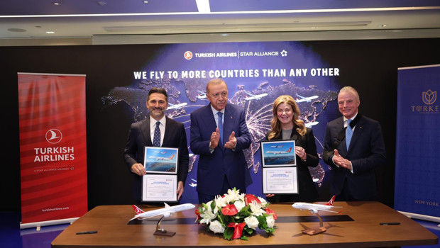 THY ile Boeing arasında 150 adet uçak siparişi anlaşması haber görseli