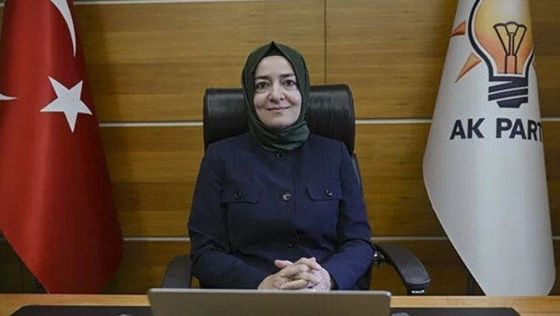 Son dakika : AK Parti Genel Başkan Yardımcısı Fatma Betül Sayan Kaya istifa etti