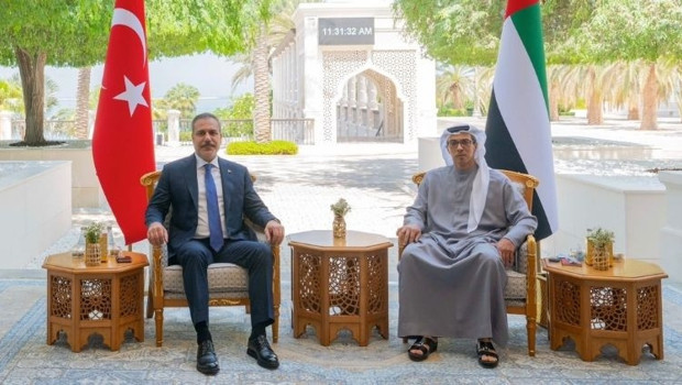 Dışişleri Bakanı Hakan Fidan, Birleşik Arap Emirlikleri'nde Devlet Başkan Yardımcısı Şeyh Mansur bin Zayed Al Nahyan ile görüştü