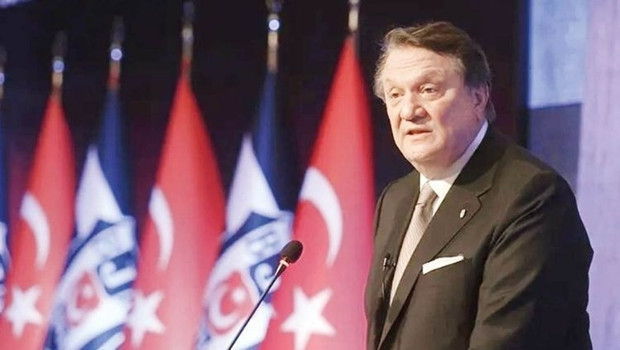 Hasan Arat’tan itibar davası