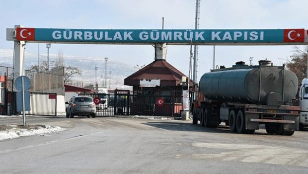 Gürbulak Sınır Kapısında gümrük muhafaza memuruna bıçaklı tehdit haber görseli