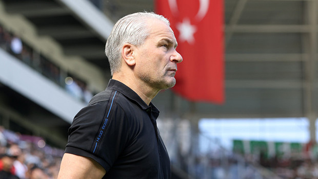 Bernd Storck: 'Oyuncularımla sadece bir idman yapabildim' haber görseli