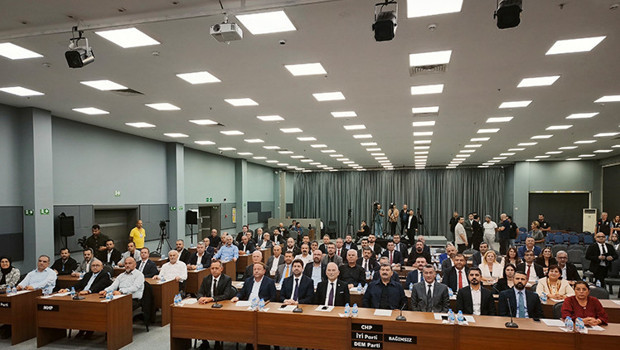 Mersin’de başkan vekilliği seçimini CHP'li Gülşah Yıldırım Genç kazandı haber görseli