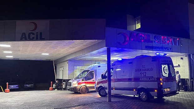 İzmir’de gıda zehirlenmesi şüphesi: 80 işçi hastane kaldırıldı