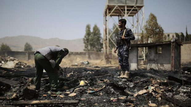 Yemen'deki çatışmalarda 1282 kişi hayatını kaybetti haber görseli