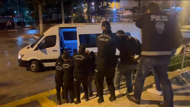 Gülnar'da fuhuş operasyonu: 6 şüpheli tutuklandı, 2 işletmenin ruhsat süreci başladı