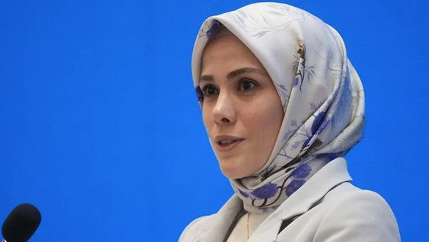 Semerkant'ta yapay zeka ve çocuk uyarısı: Algoritmalar odağımıza ve verimize talip