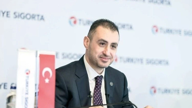 Taha Çakmak kimdir, kaç yaşında? Taha Çakmak neden gündem oldu? Finans uzmanı Taha Çakmak görevleri...