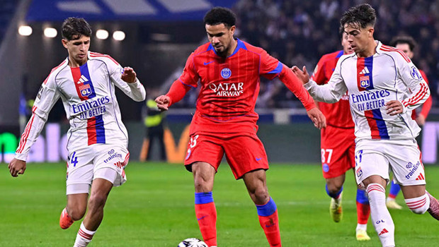 PSG-Lyon maçı ertelendi