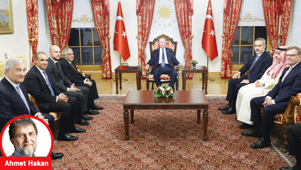 Bu fotoğraf iki dakika bile konuşulmuyorsa