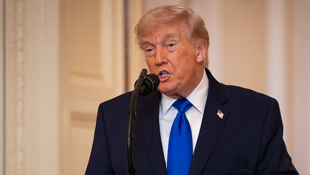 Trump'tan İran'a yeni ültimatom: Ya anlaşmaz imzalarız ya da yok ederiz