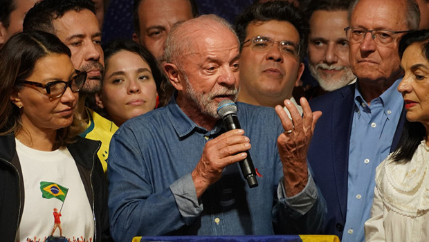 Son dakika...Brezilya'da seçimin kazananı Lula da Silva oldu! Bolsonaro, sonuçları tanımadığını duyurdu