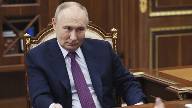Putin'den Norveç ve Finlandiya liderleriyle sürpriz görüşme haber görseli