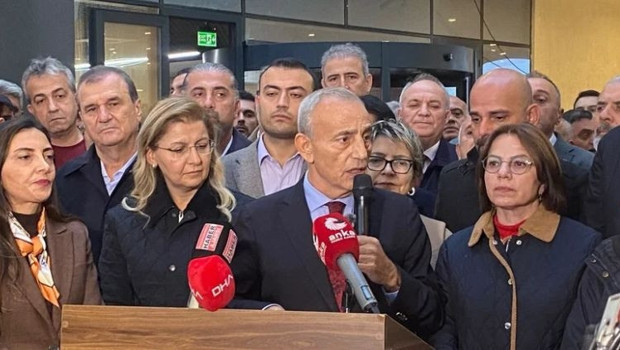 İstanbul’da CHP'li 4 ilçe belediye başkanı Yeni Parti’ye geçti