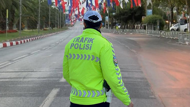 İstanbul'da yarın bazı yollar trafiğe kapatılacak: İşte alternatif güzergahlar