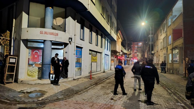 Afyonkarahisar'da 4 katlı bina tedbir amacıyla boşaltıldı