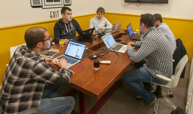 Yaratıcı beyinler Hürriyet Hackathonda buluştu